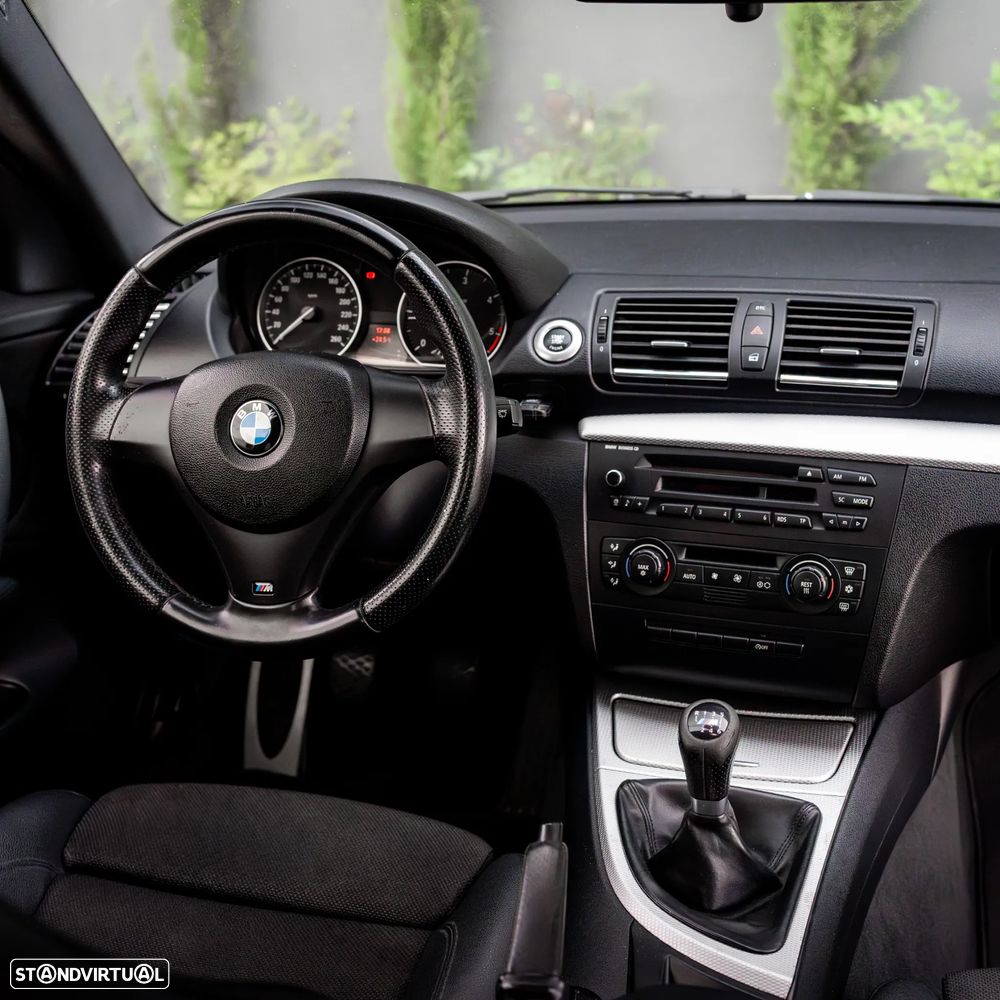 BMW 120 d Coupe Limited Edition Lifestyle c/ M Sport Pack - 9