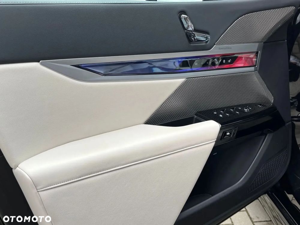 BMW Seria 7 740Ld xDrive - 15