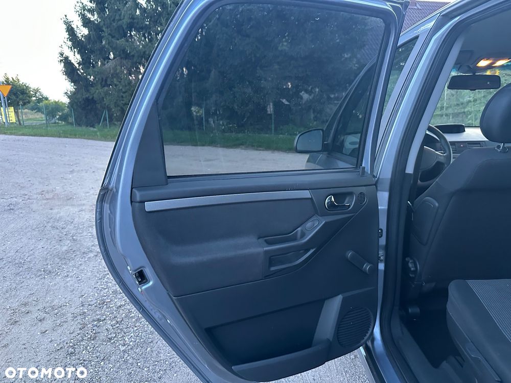 Opel Meriva 1.6 16V (Essentia) - 16
