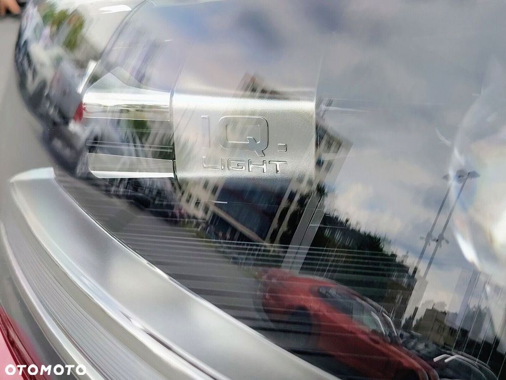 Volkswagen T-Roc - 11