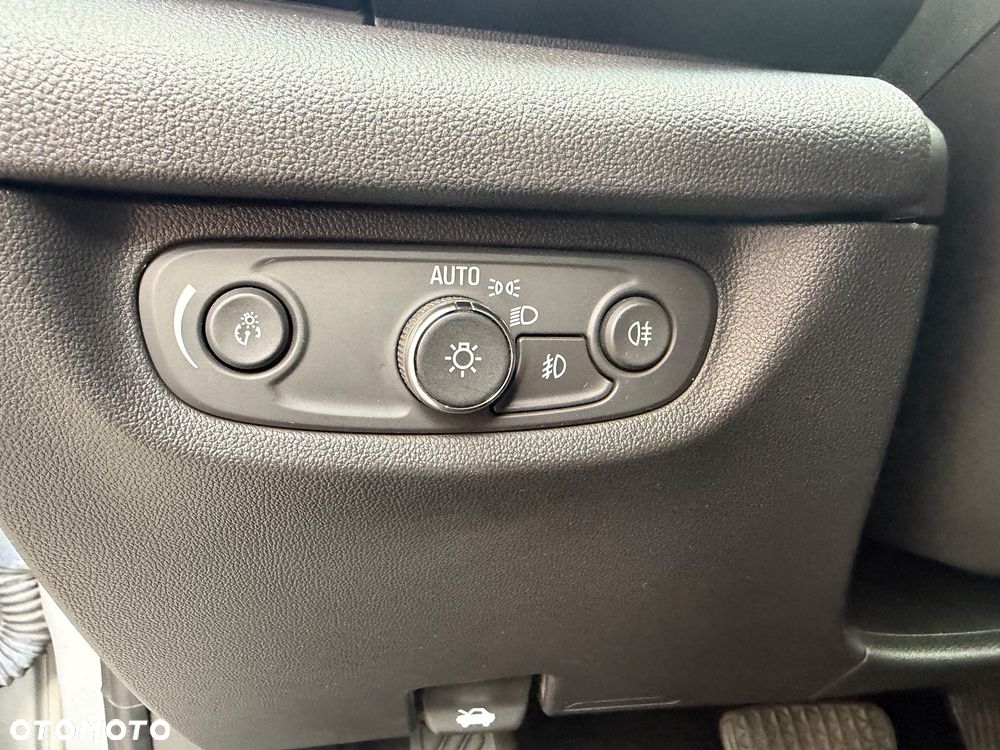 Opel Insignia 2.0 CDTI Business Elegance S&S - 17