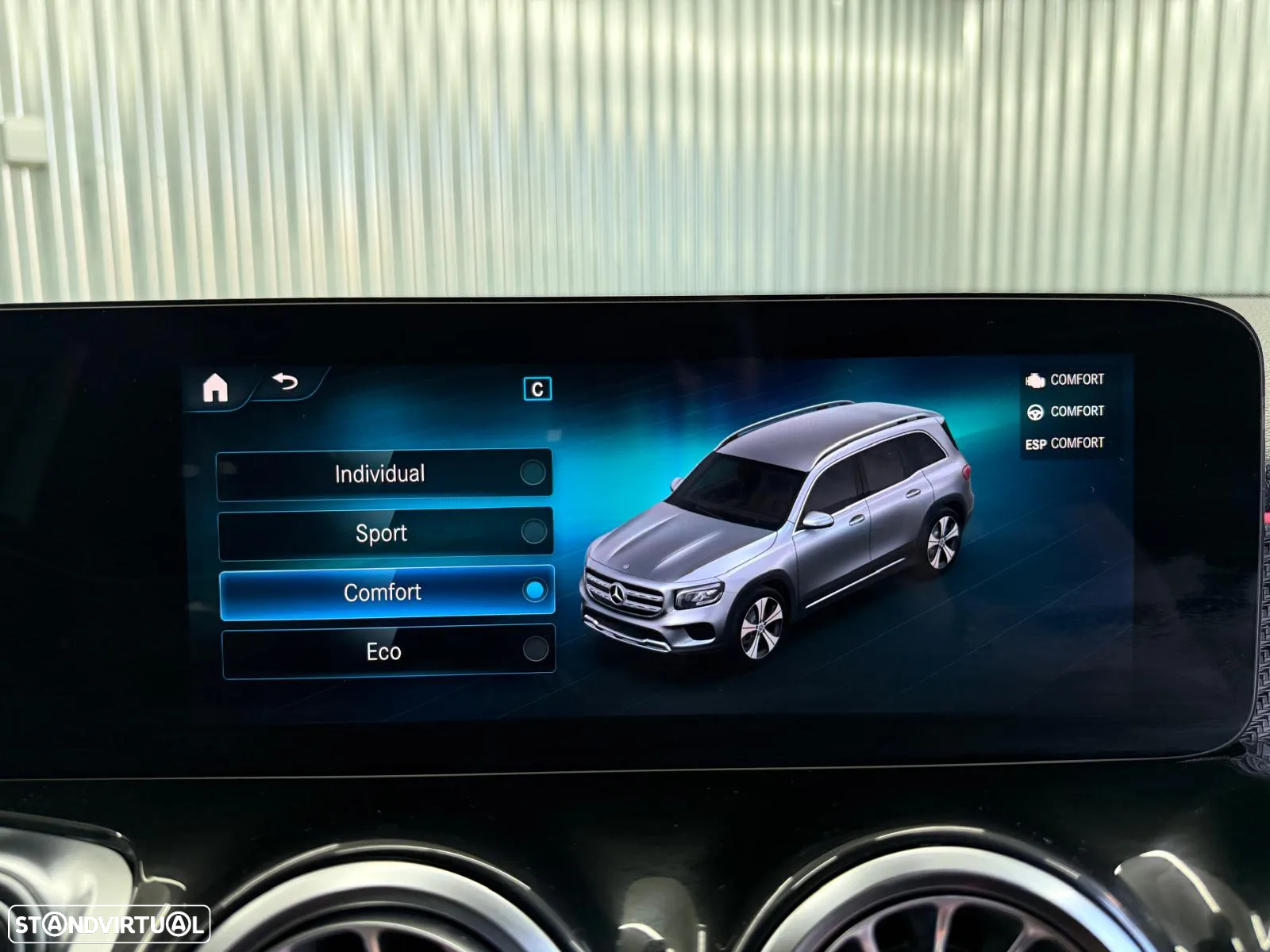 Mercedes-Benz GLB 180 d AMG Line - 10