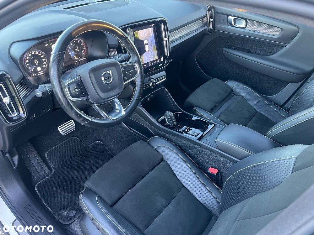 Volvo XC 40 - 6