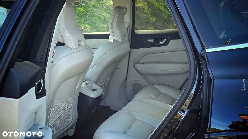 Volvo XC 60 T5 AWD Geartronic Momentum - 16