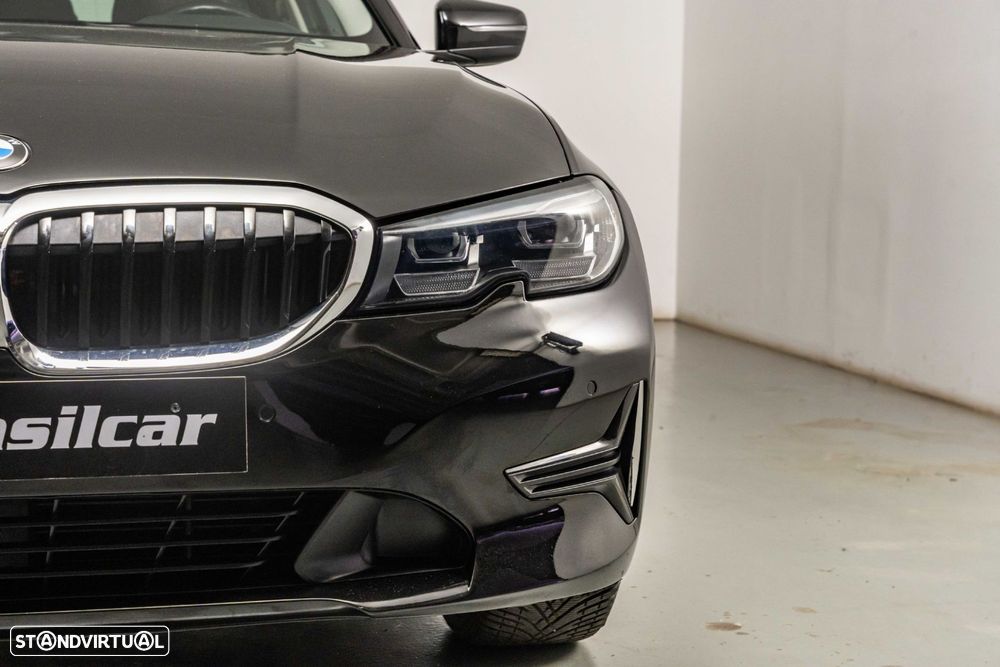 BMW 330 e Line Luxury Auto - 21