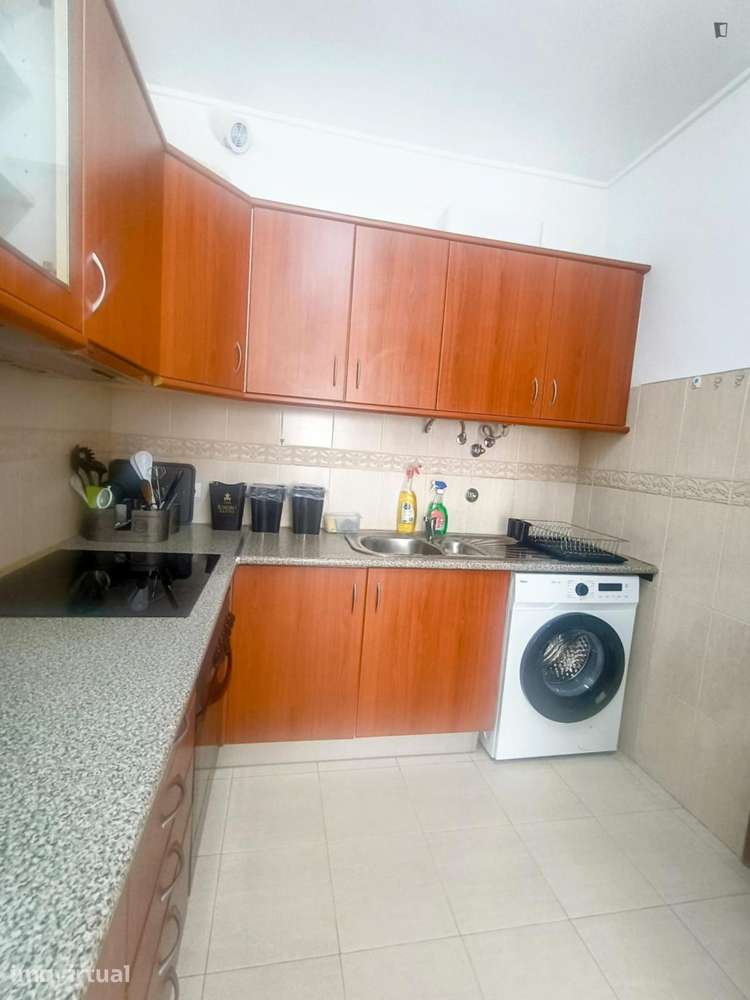 Quarto - localizado em Setubal - Grande imagem: 5/10