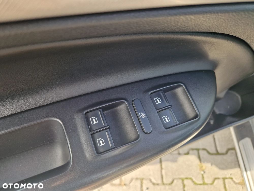 Skoda Octavia 2.0 TSI DSG RS - 12