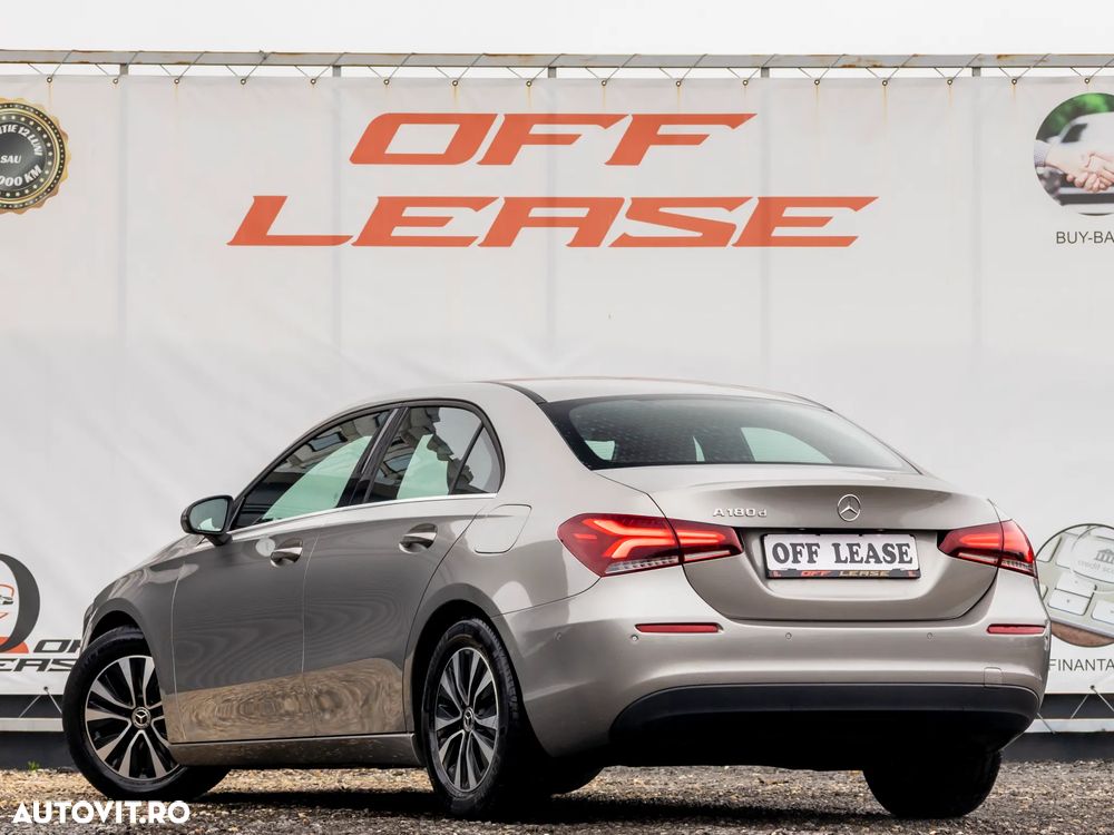 Mercedes-Benz A 180 d Sedan 7G-DCT - 3