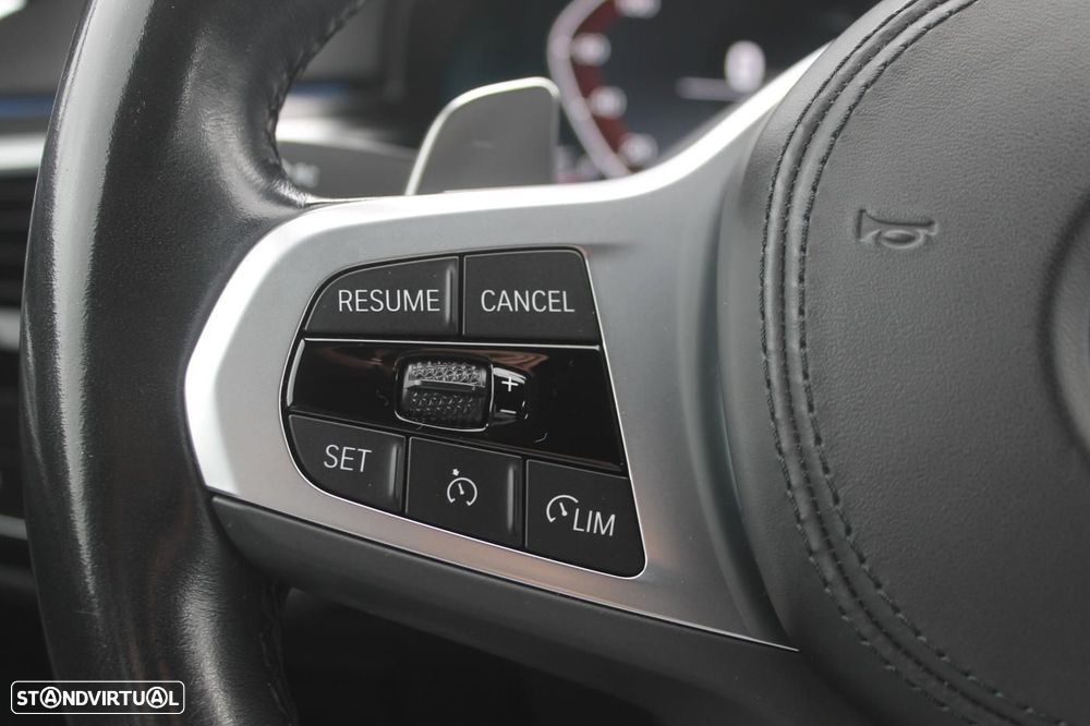 BMW 530 e Pack Desportivo M - 32