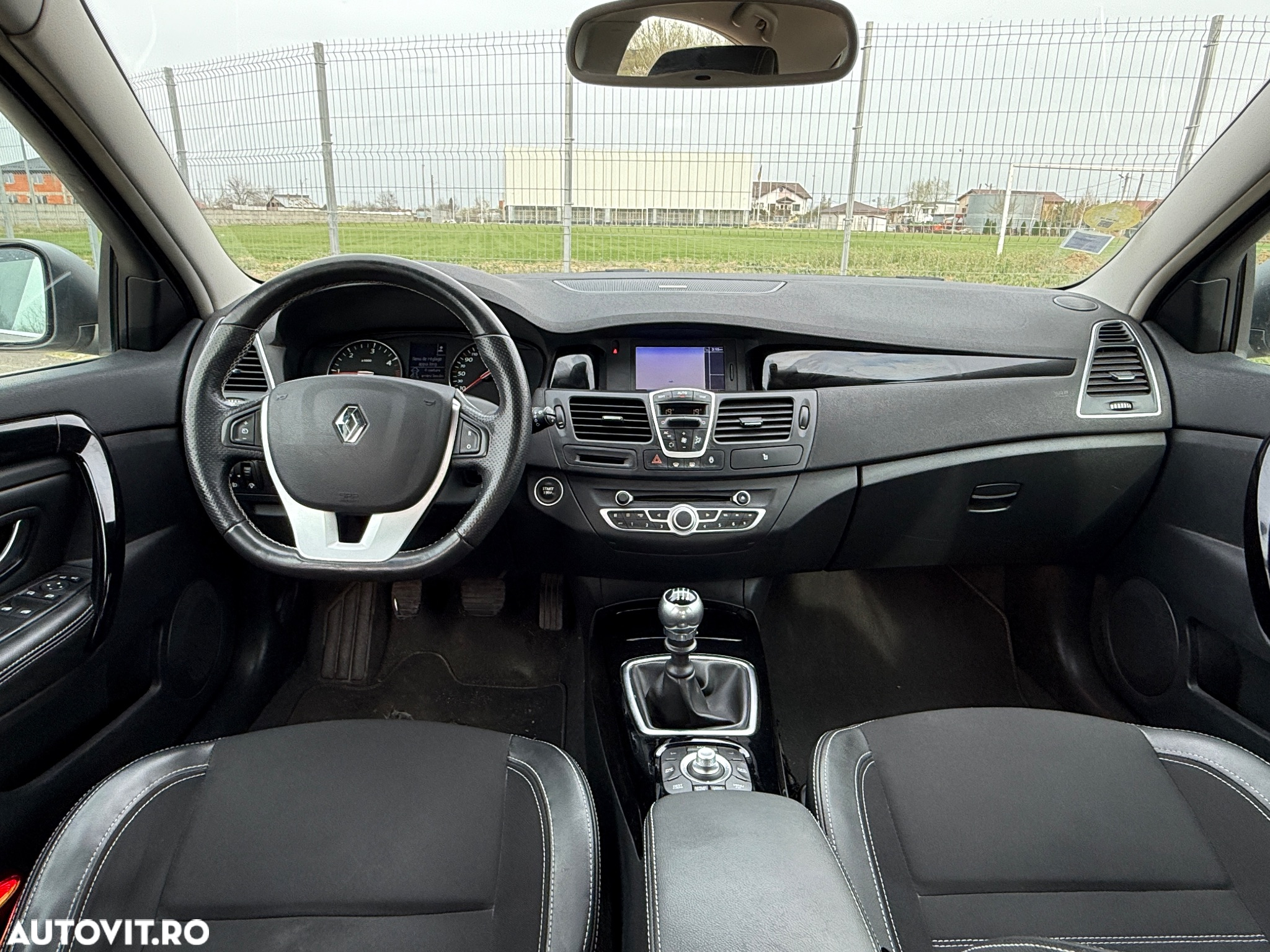 Renault Laguna ENERGY dCi 130 FAP Start & Stop Bose Edition - 5