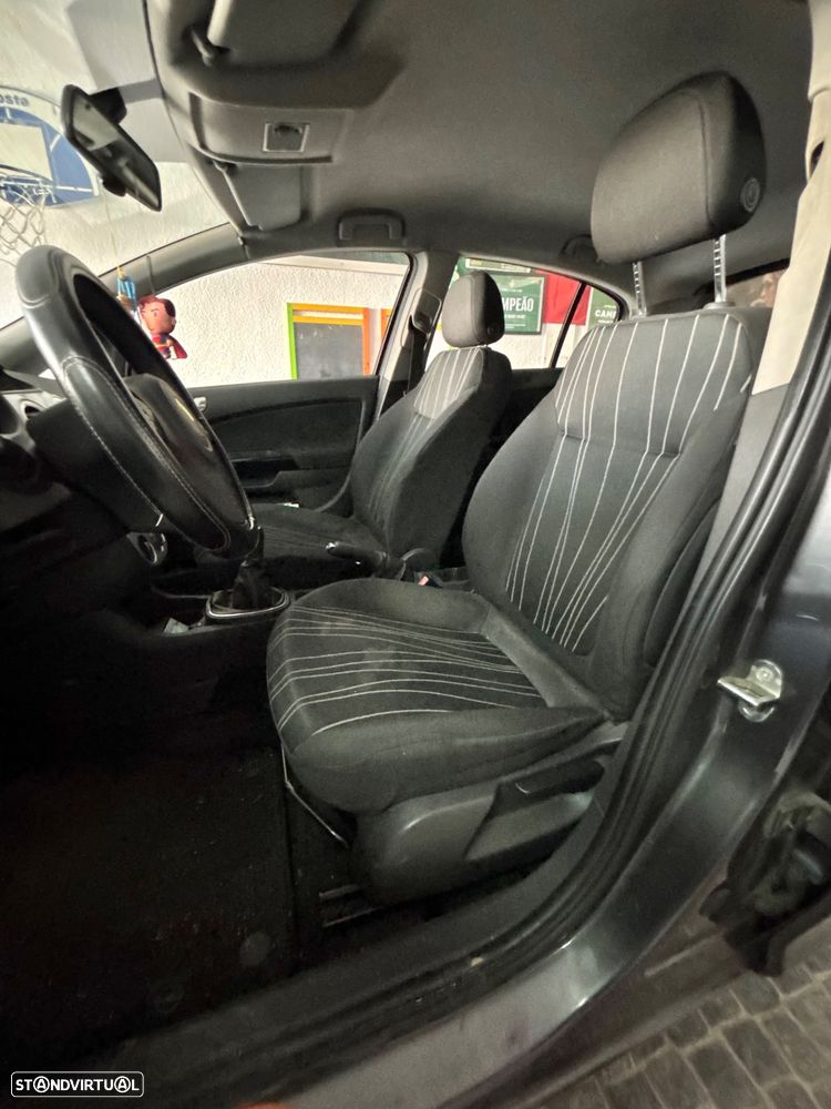 Opel Corsa 1.2 Enjoy - 10