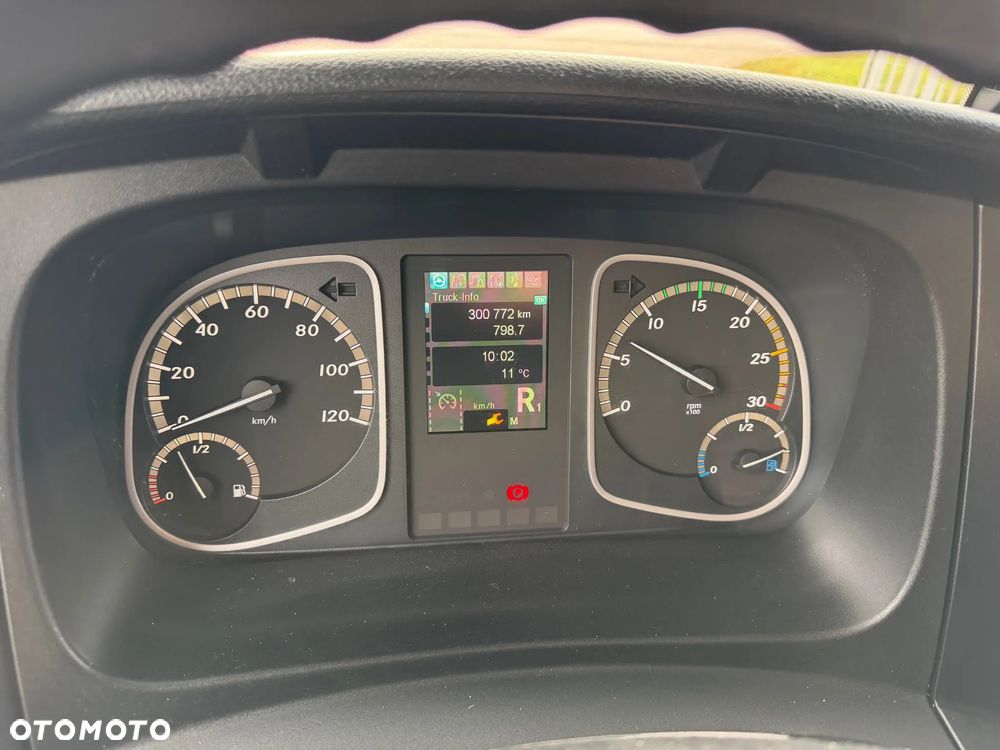 Mercedes-Benz ATEGO 1318 IZOTERMA 20 PALET! - 13