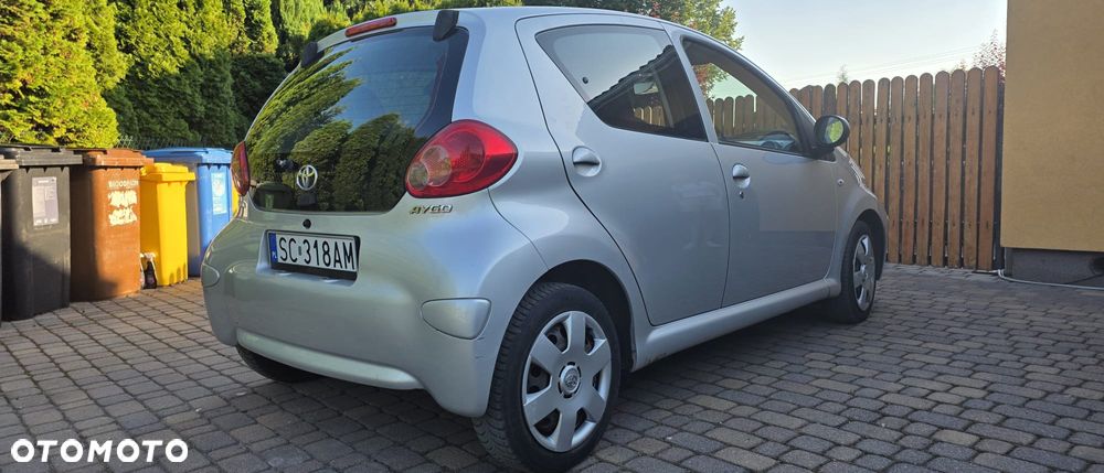 Toyota Aygo City - 2