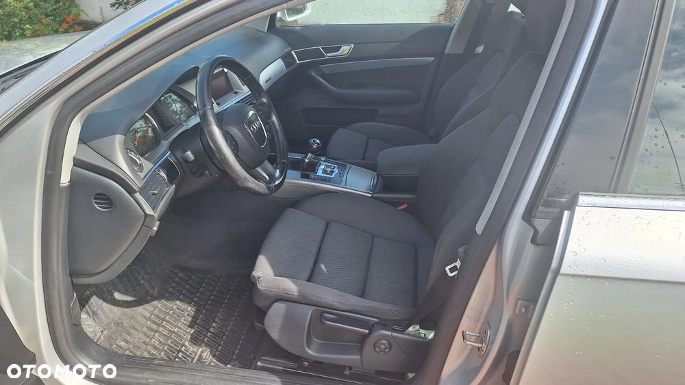 Audi A6 Avant 2.4 quattro - 10