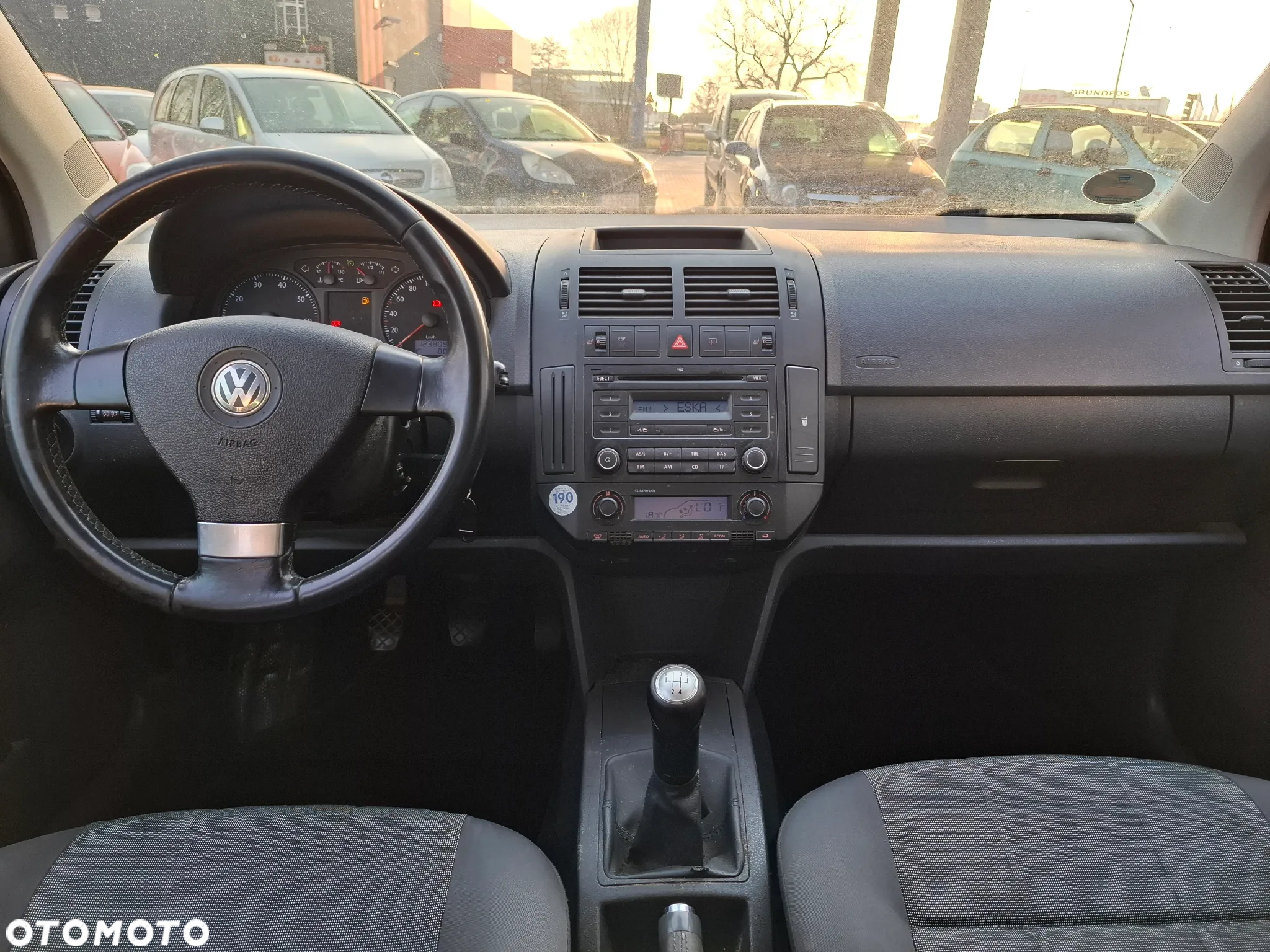 Volkswagen Polo 1.4 Goal - 29