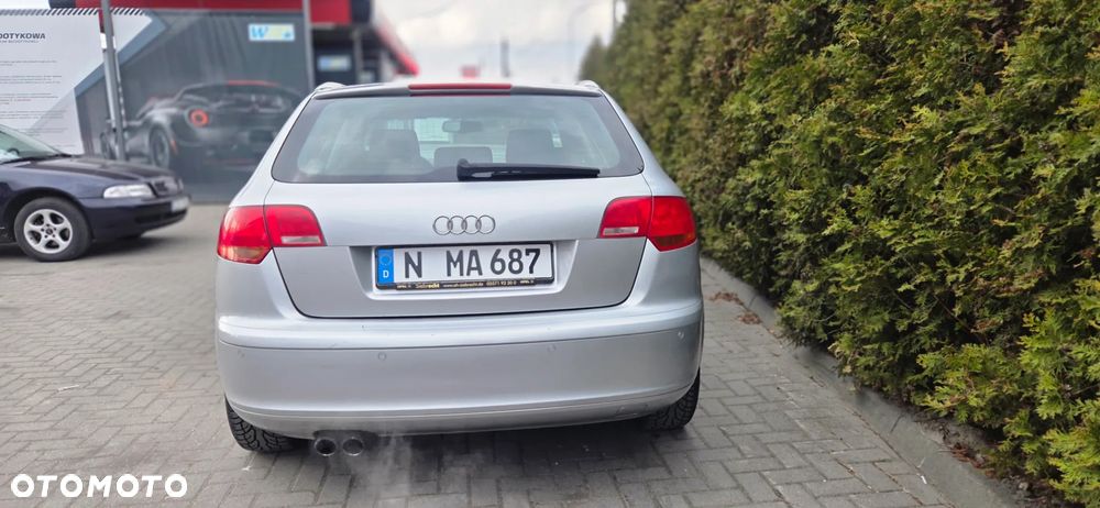 Audi A3 Sportback 1.8 TFSI Attraction S tronic - 12