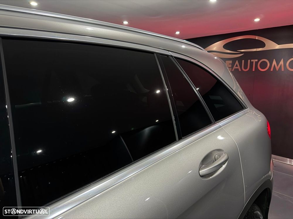Mercedes-Benz GLC 300 de 4Matic 9G-TRONIC - 11