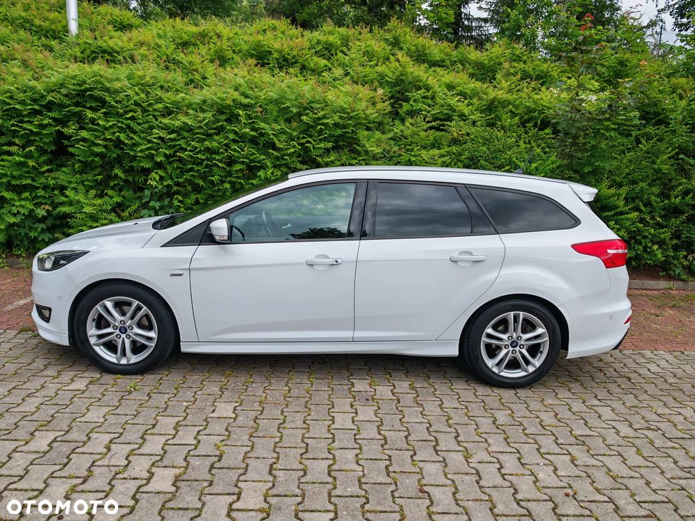 Ford Focus 1.5 EcoBoost STart-Stopp-System ST-LINE - 10
