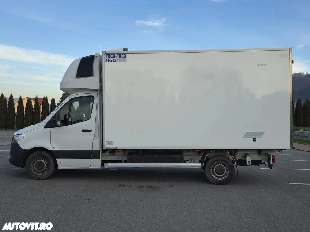 Mercedes-Benz Sprinter - 20