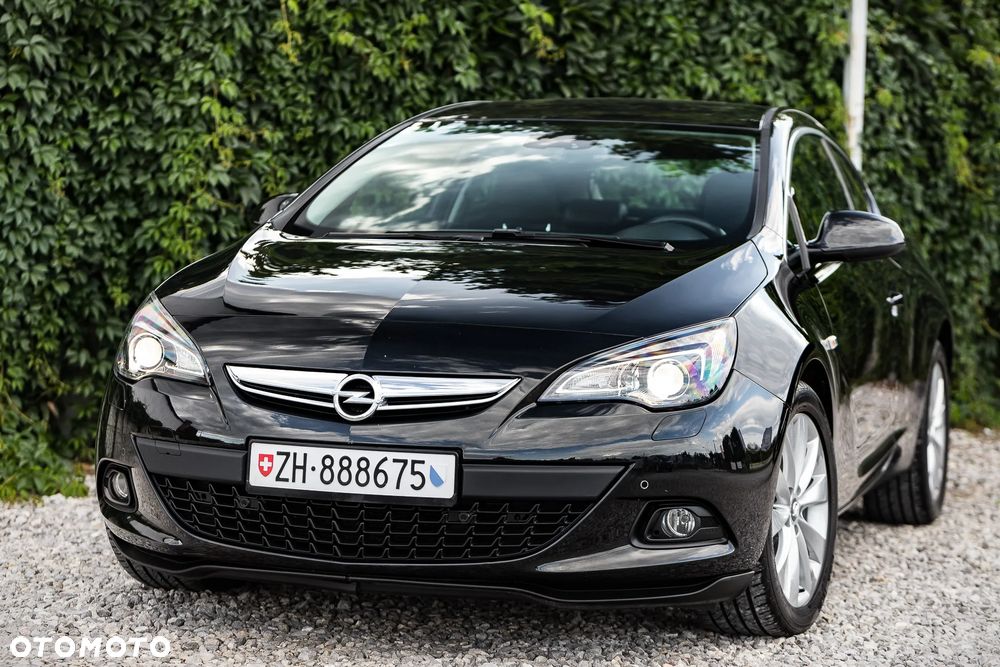 Opel Astra 1.6 Turbo Cosmo - 6