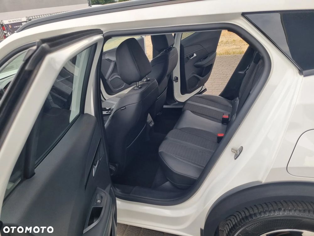 Peugeot 2008 1.5 BlueHDi Allure Pack S&S - 6