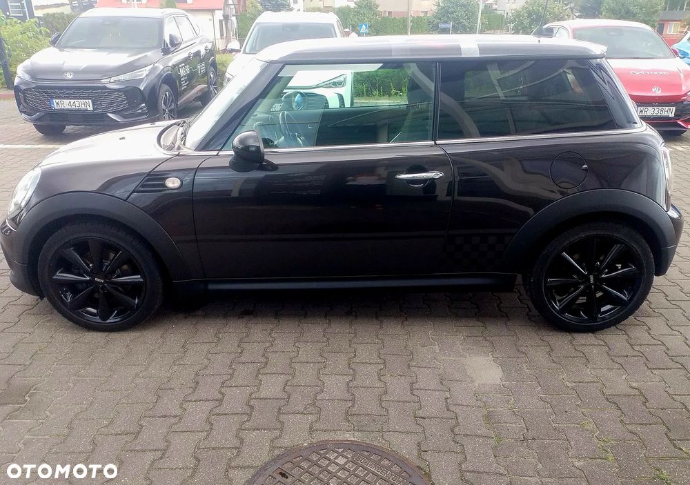 MINI Cooper Standard - 2
