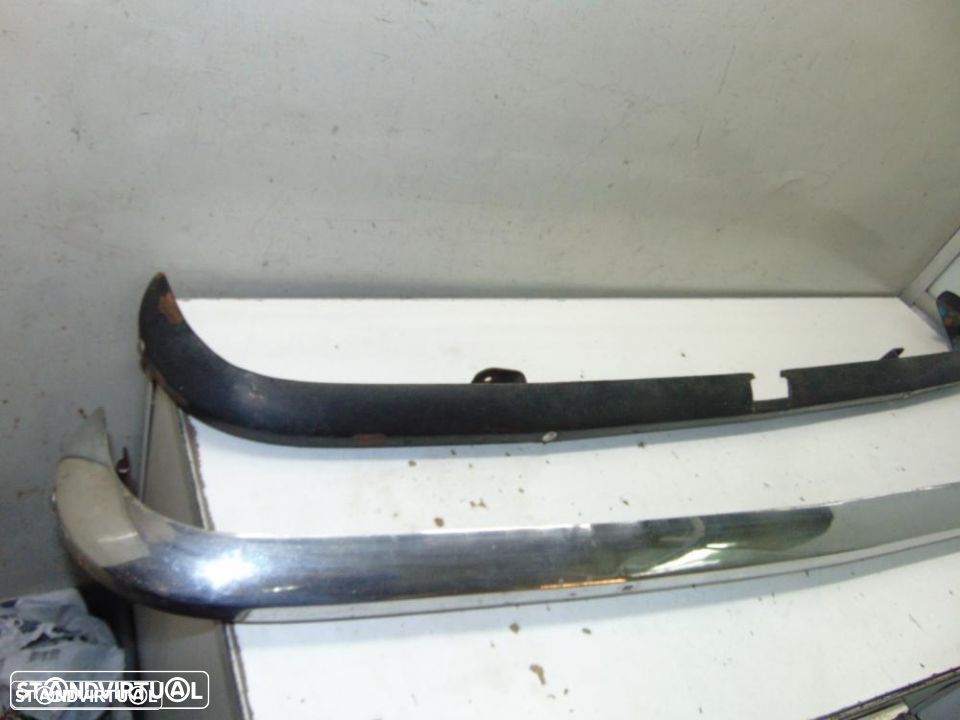 Opel 1204 pára-choques - 1