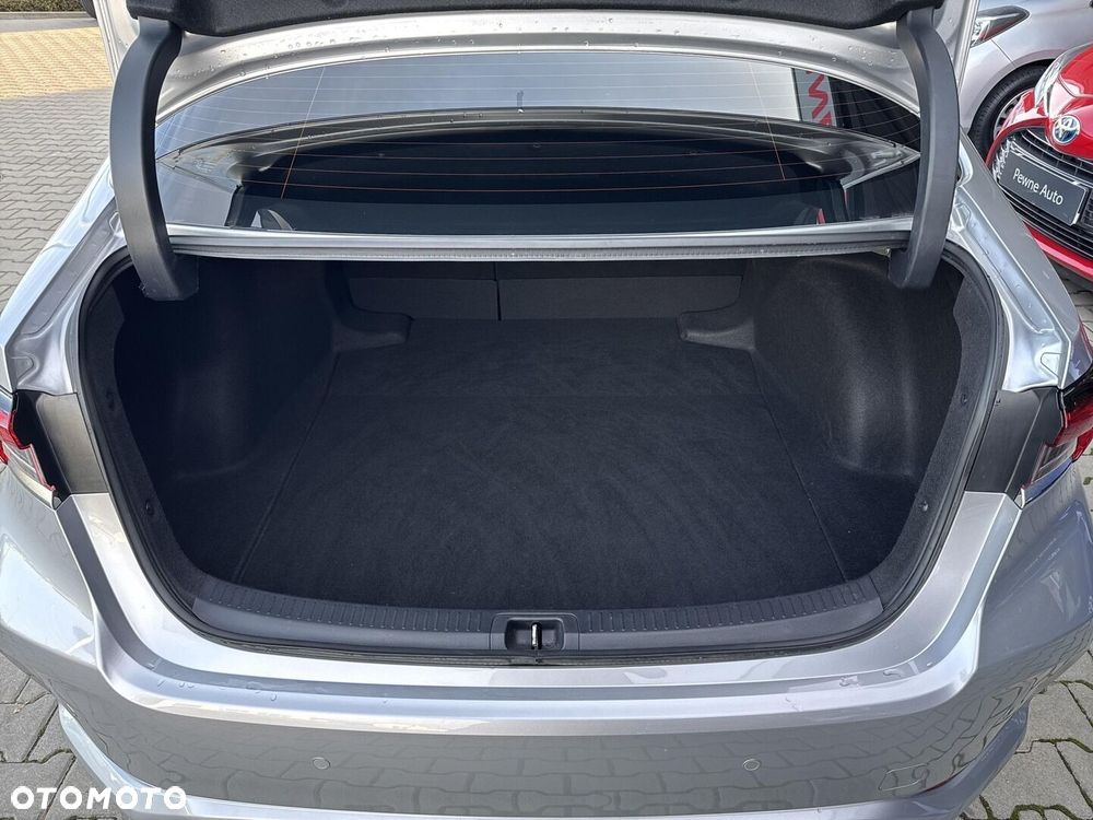 Toyota Corolla 1.8 Hybrid Comfort - 33