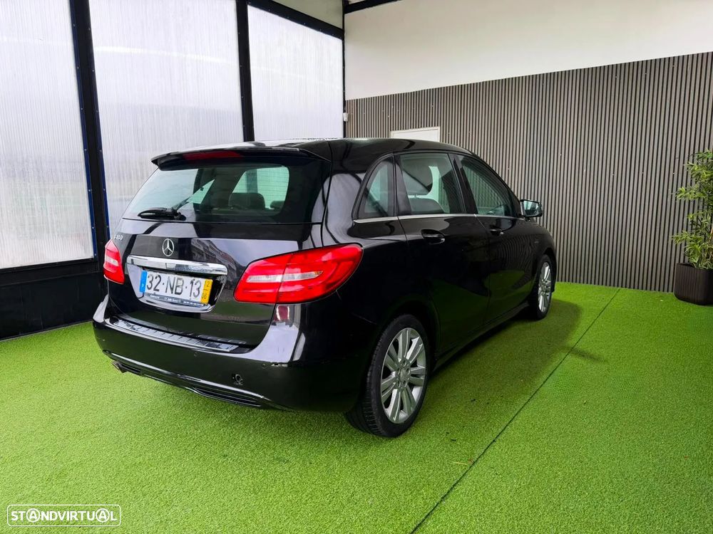 Mercedes-Benz B 180 BlueEFFICIENCY - 6