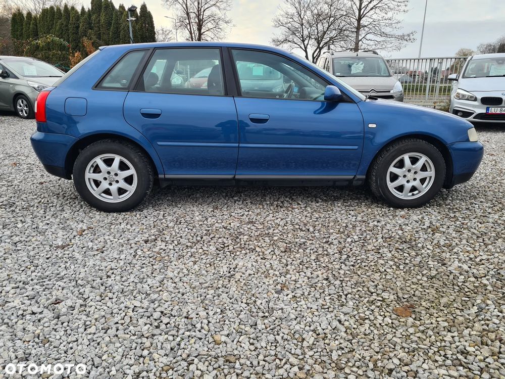 Audi A3 Sportback 1.8T Quattro Ambiente - 4