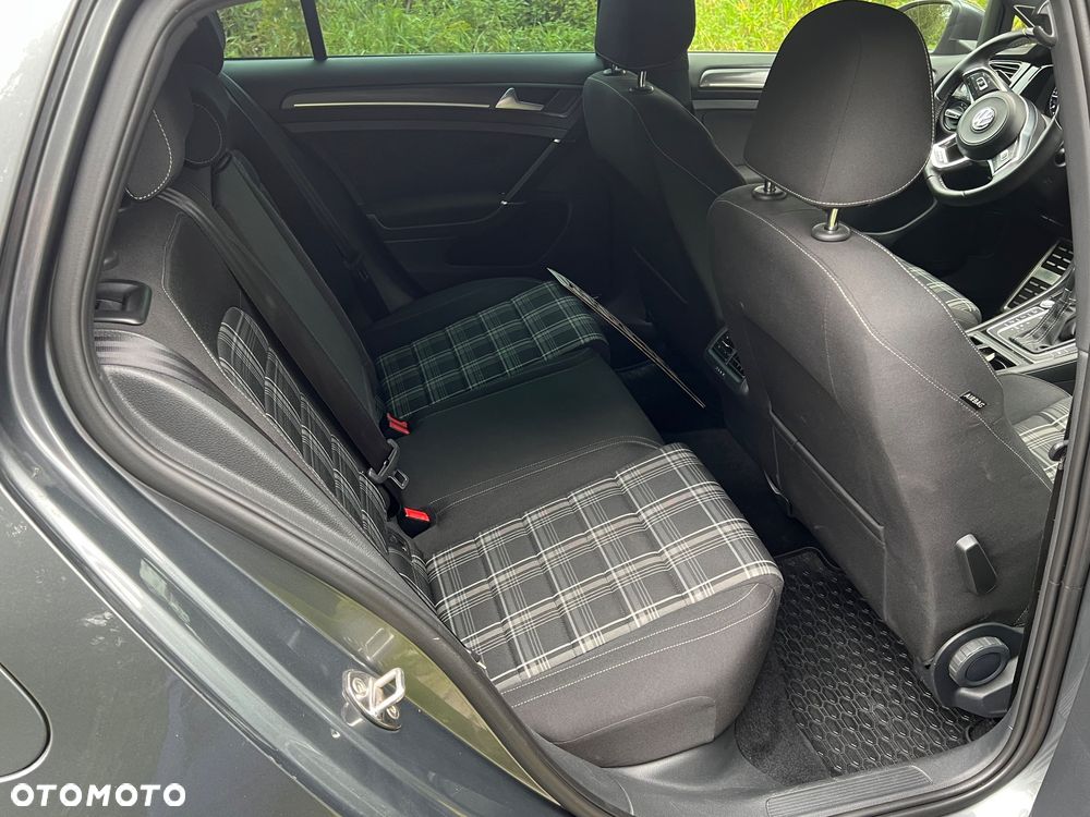 Volkswagen Golf VII 2.0 TDI BMT GTD DSG - 10