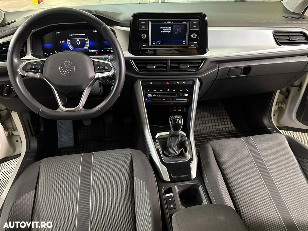 Volkswagen T-Roc - 10