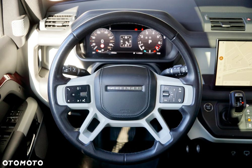 Land Rover Defender 3.0 P400 mHEV First Edition - 31
