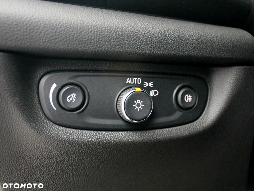 Opel Insignia - 32