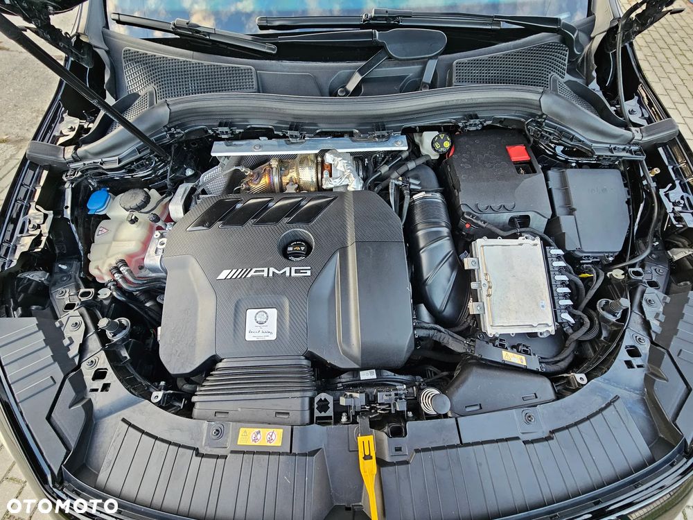 Mercedes-Benz GLA - 17