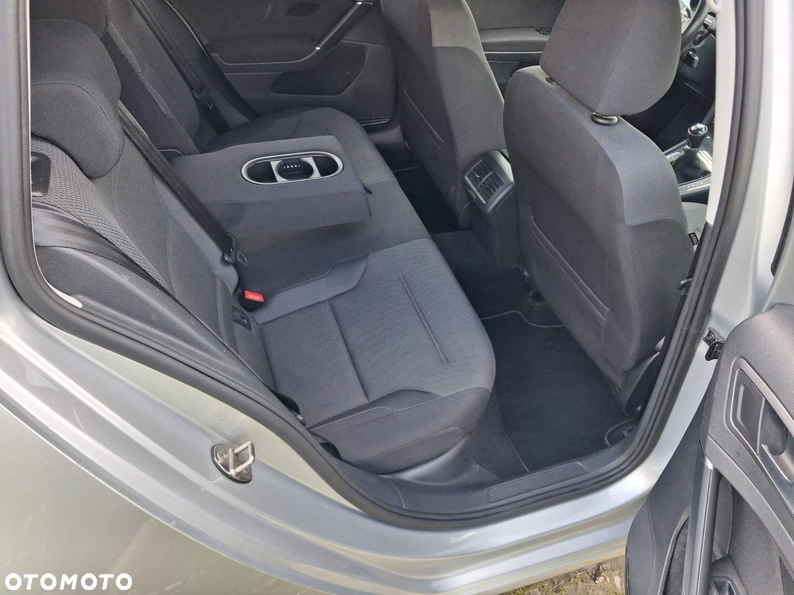 Volkswagen Golf 1.6 TDI (BlueMotion Technology) Comfortline - 10