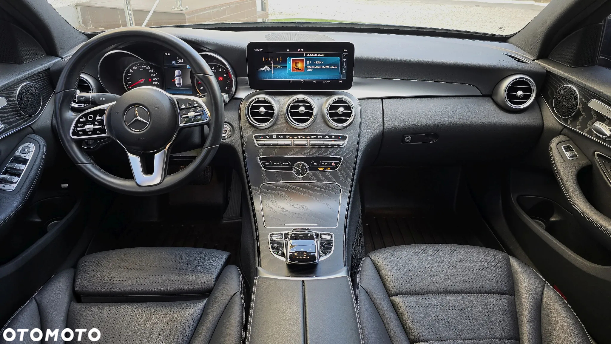 Mercedes-Benz Klasa C 300 9G-TRONIC AMG Line - 20