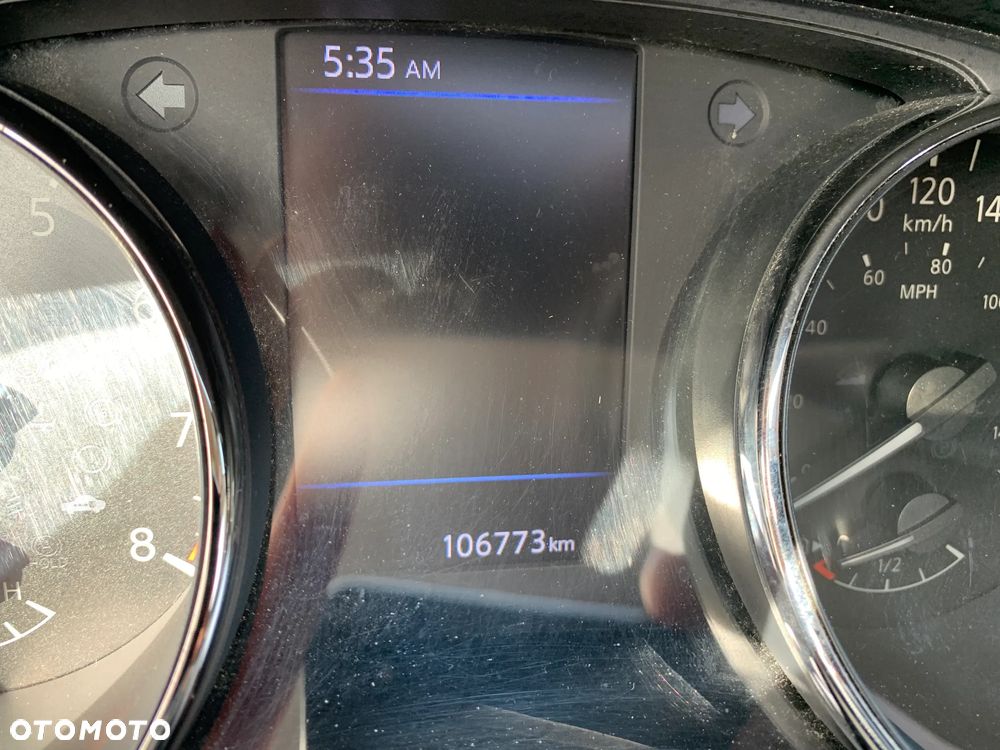 Nissan Qashqai - 11