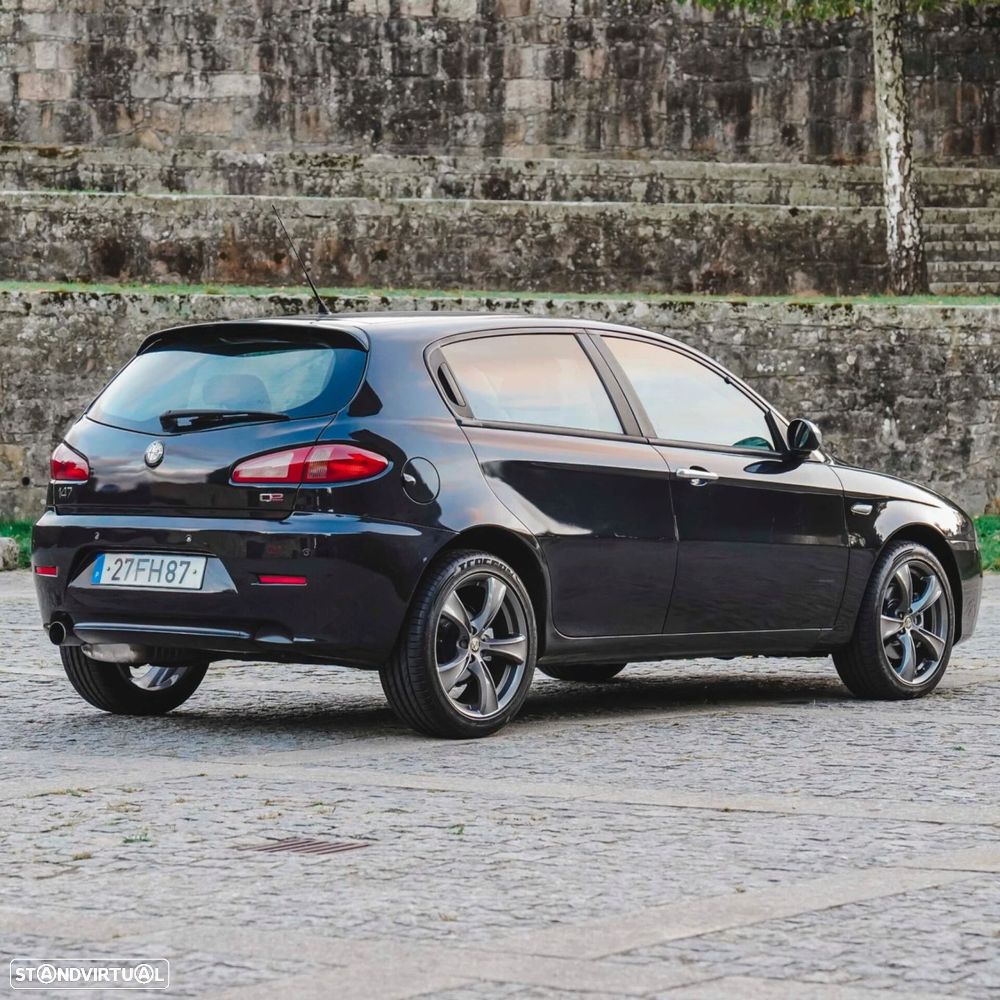Alfa Romeo 147 - 28