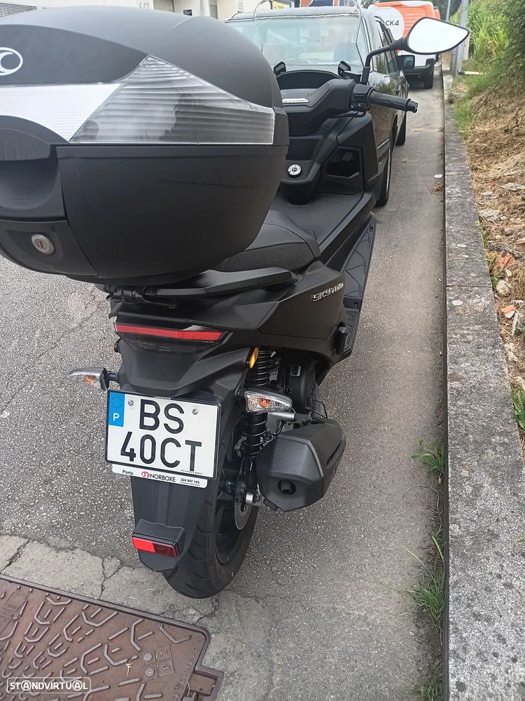 Kymco Skytown - 4