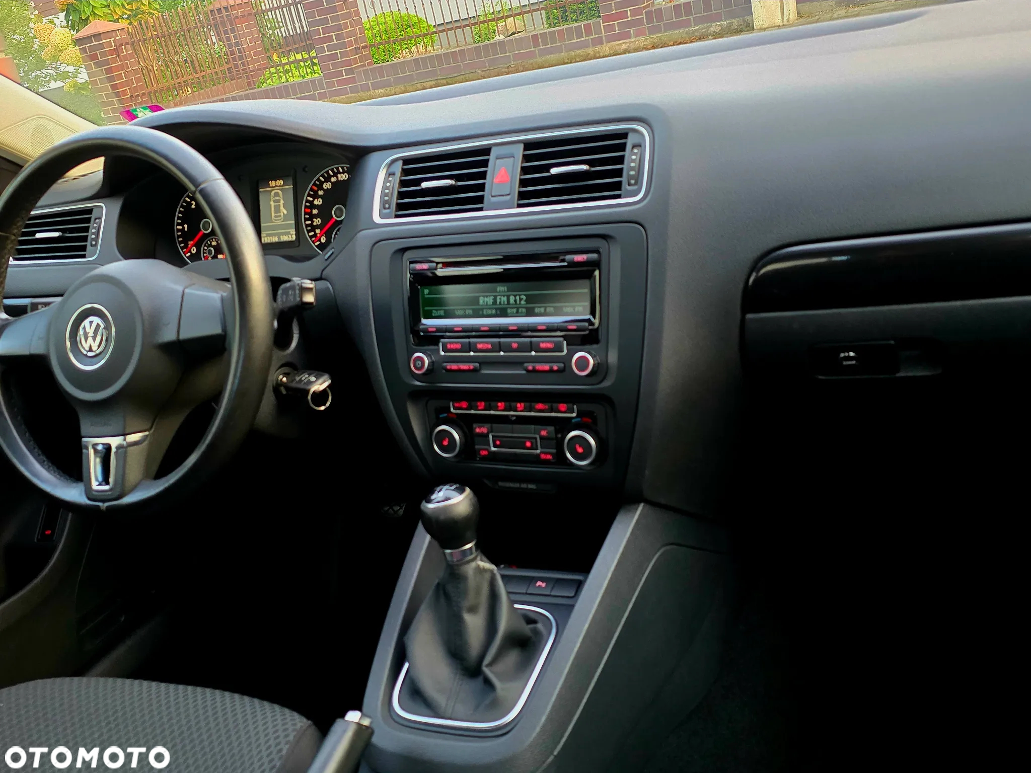 Volkswagen Jetta 1.6 TDI Comfortline Perfectline - 19