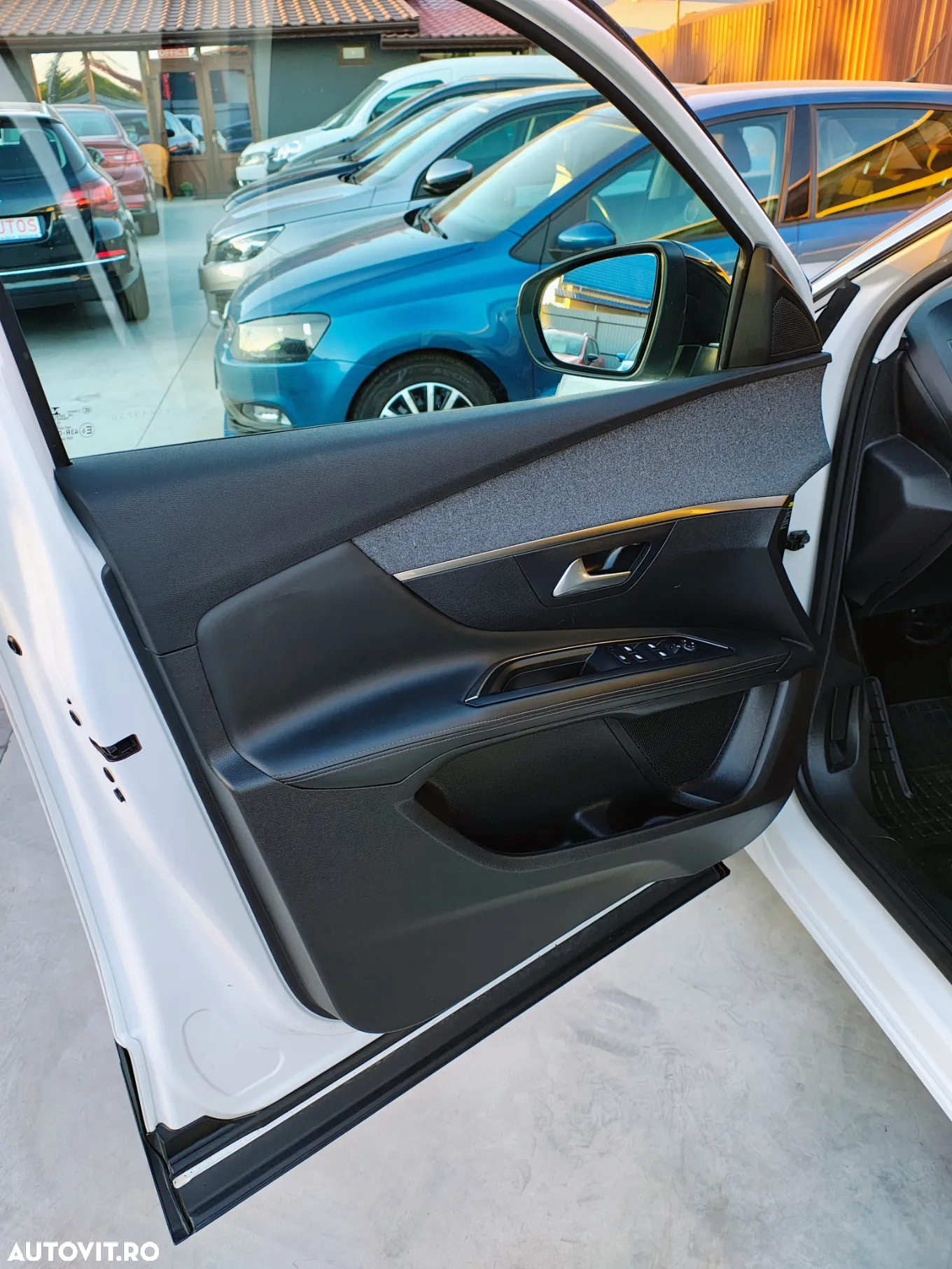 Peugeot 3008 1.5 BlueHDI 130 EAT8 Allure Pack - 35