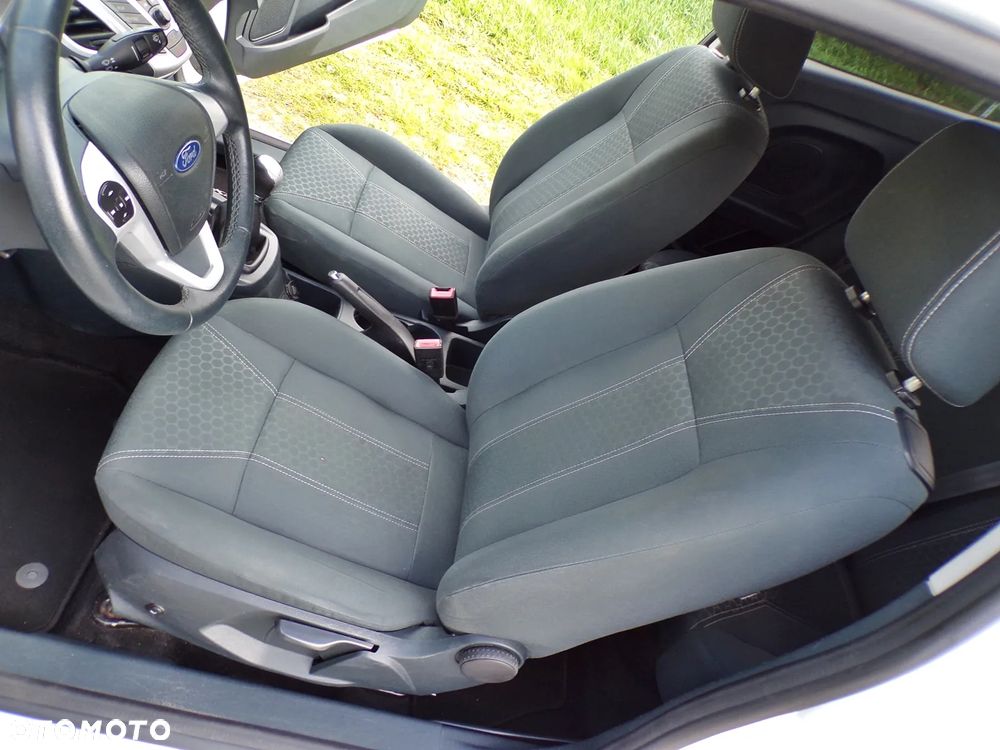 Ford Fiesta 1.25 Titanium - 21