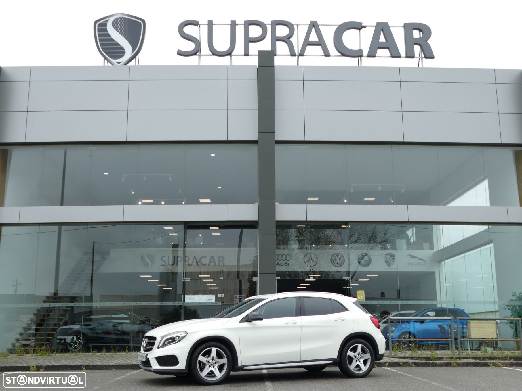 Mercedes-Benz GLA 180 CDi AMG Line - 25
