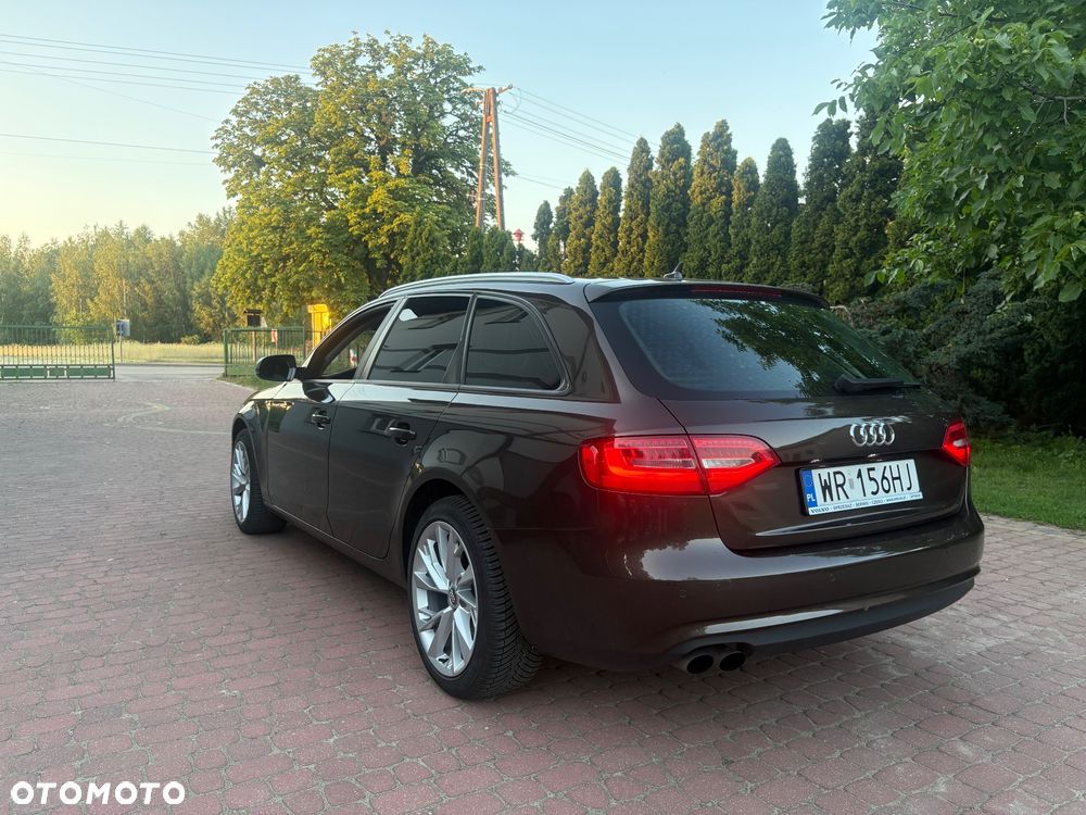 Audi A4 Avant - 11