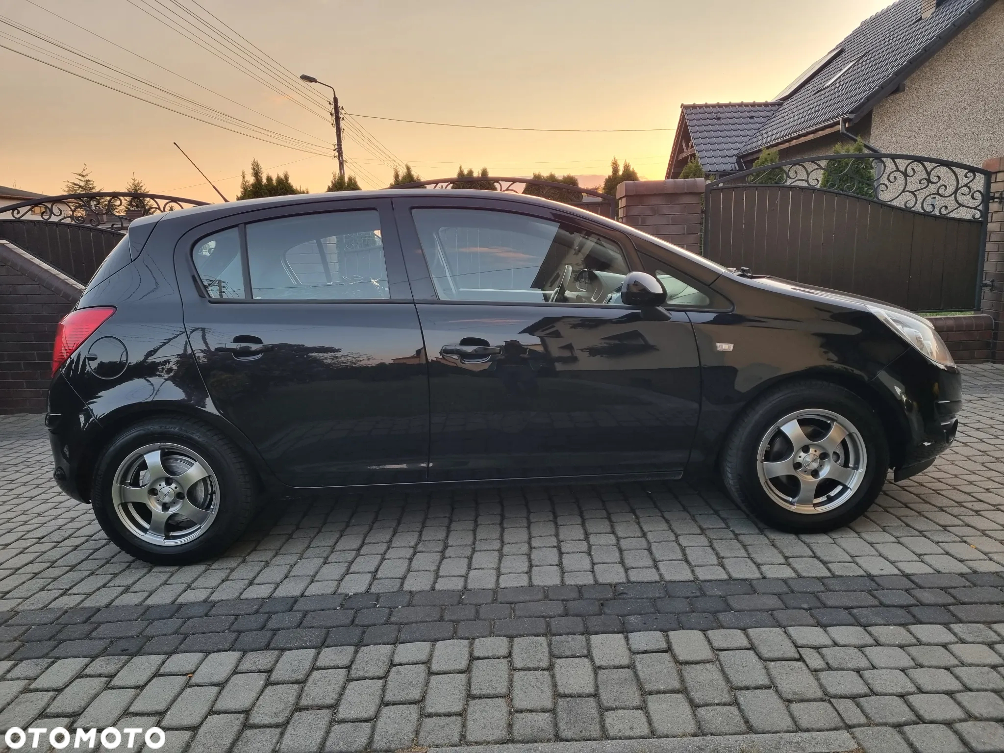 Opel Corsa 1.0 12V Innovation - 4