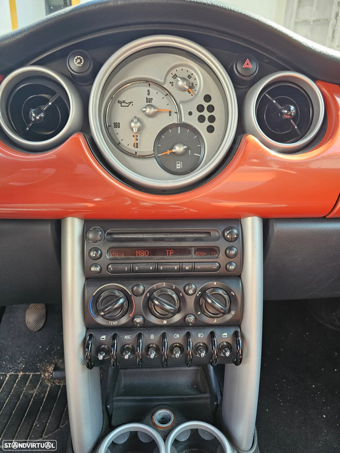 MINI Cabrio Cooper - 11