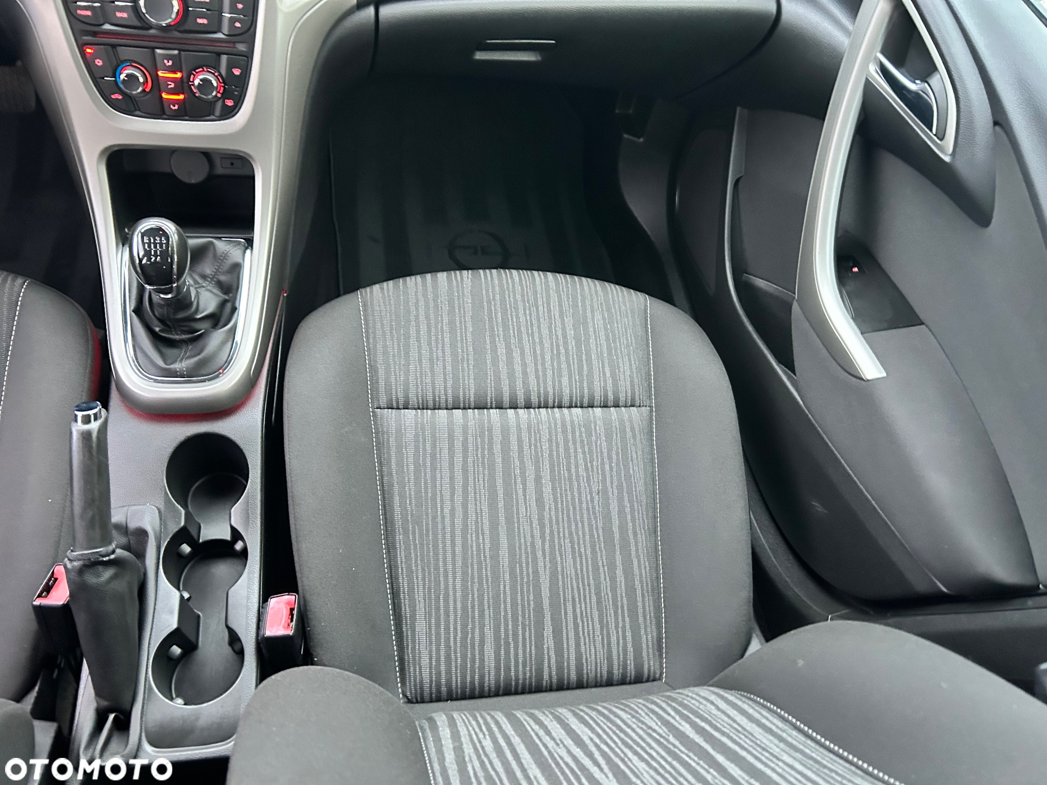 Opel Astra IV 1.4 Cosmo - 14