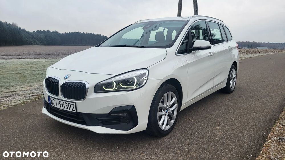 BMW Seria 2 218d - 15