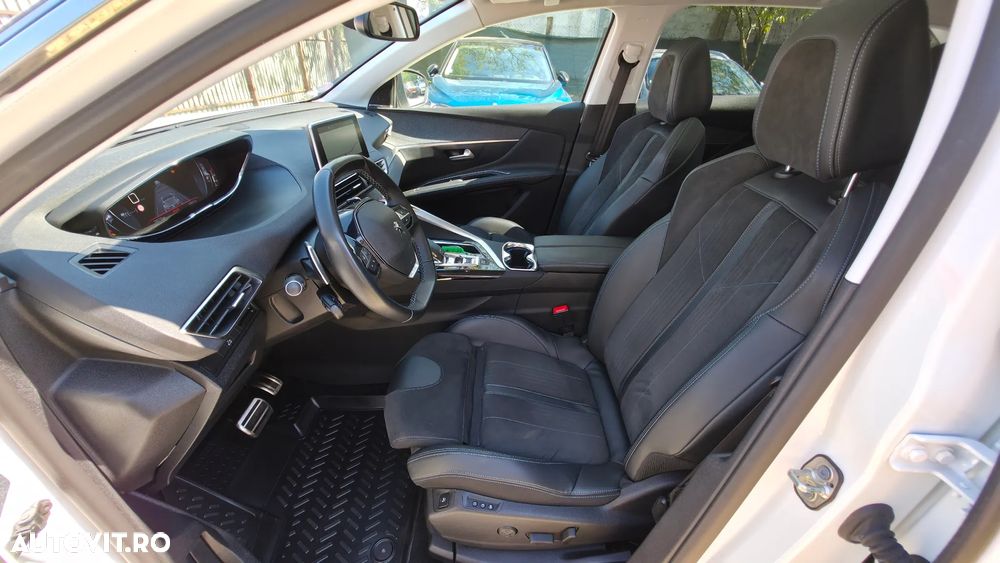 Peugeot 3008 PureTech 130 Stop & Start GPF EAT8 Crossway - 17